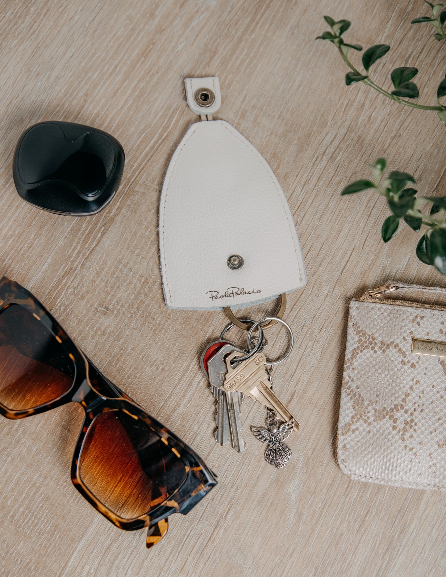 Llavero guarda llaves pelo tigrillo