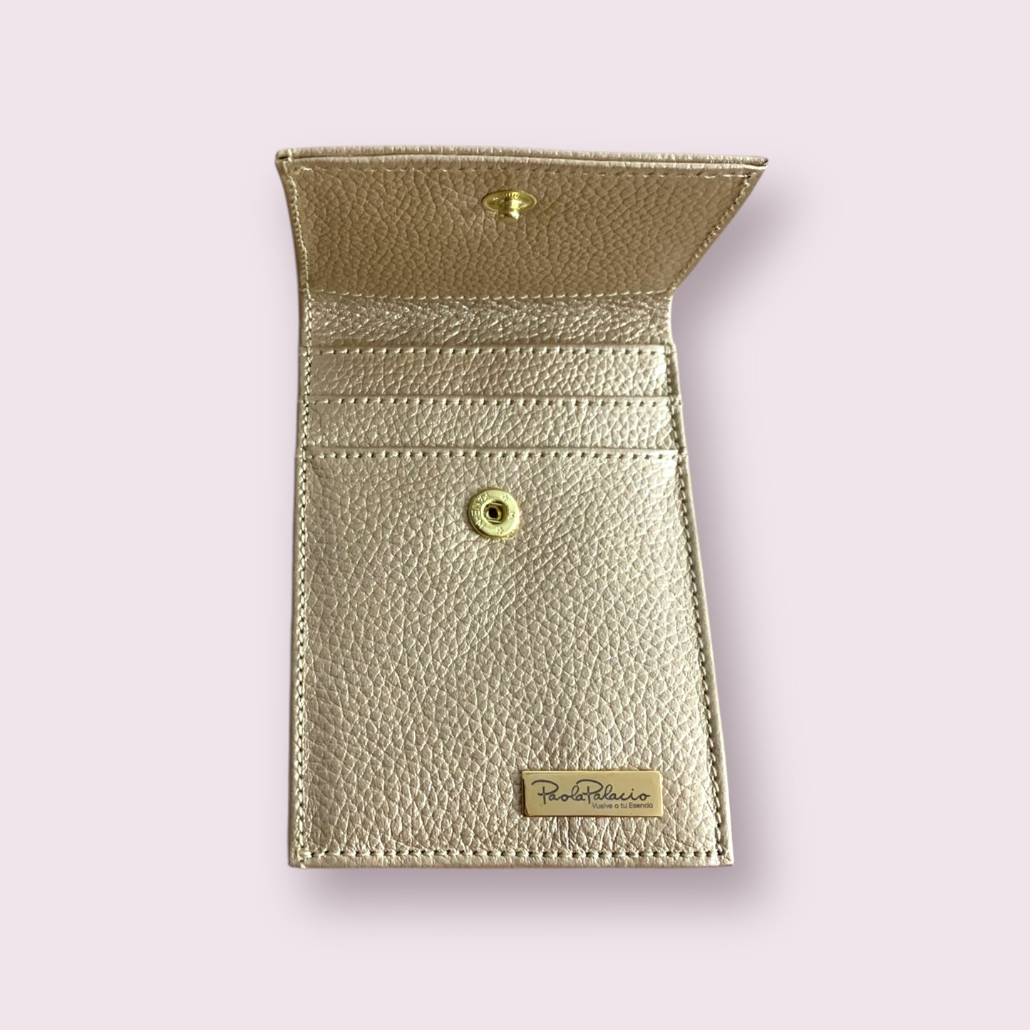 Billetera ligera cuero dorado