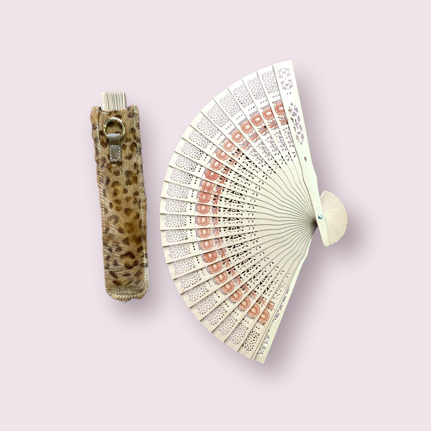 Abanico con estuche en pelo largo tigre