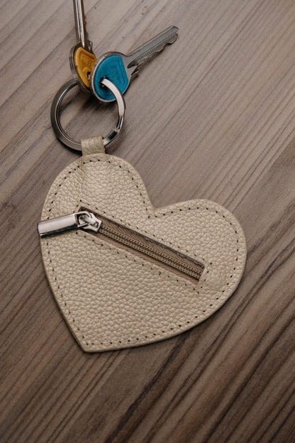Llavero / monedero corazón cuero lila