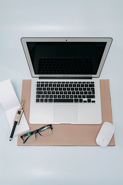 Base computador cuero