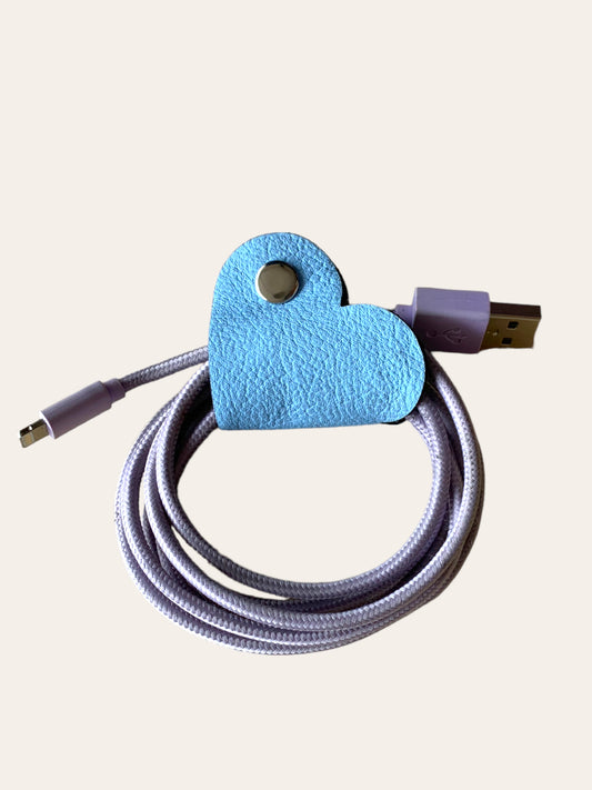 Ata cables cuero azul bebé