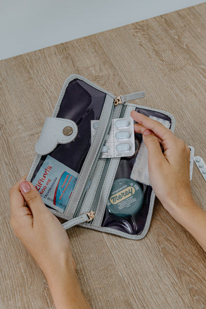 Pastillero viaje cuero lila